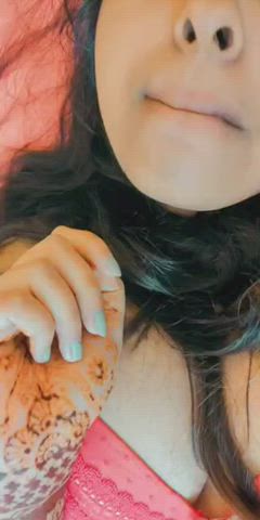 Bra Ebony Fingering Girlfriend Indian Pussy Pussy Lips Rubbing Wet Pussy clip