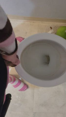 cute girl dick pee peeing toilet trans trans woman clip