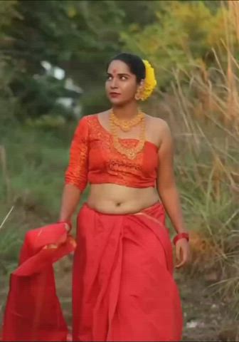 Indian women NEED to have that jiggle in their belly!