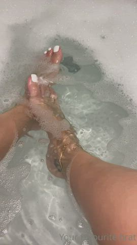 yourfavoritebrat. more vids in sub