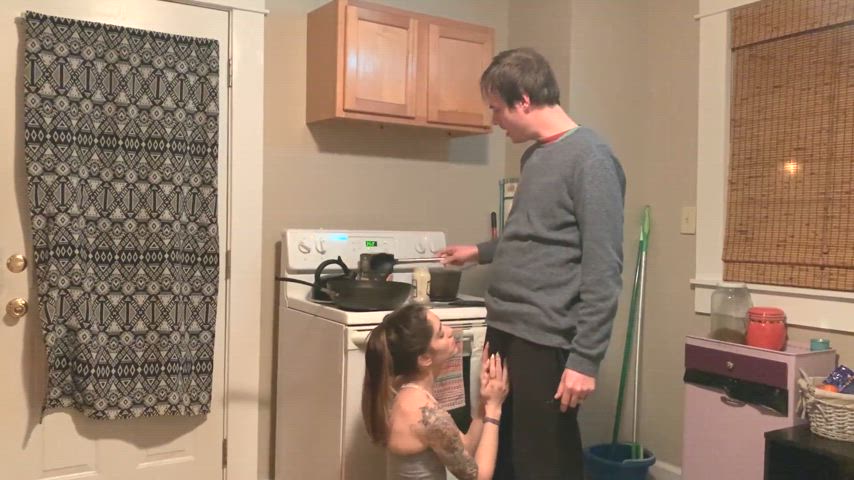 amateur blowjob fellatio kitchen oral sucking blowjobs clip