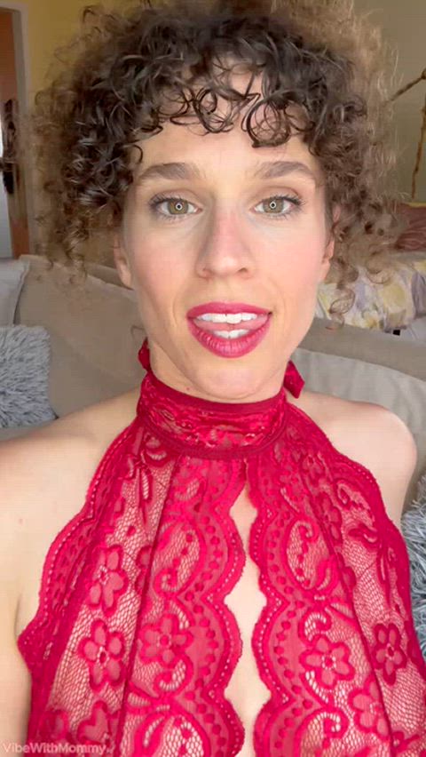 curly hair fansly milf onlyfans smile clip