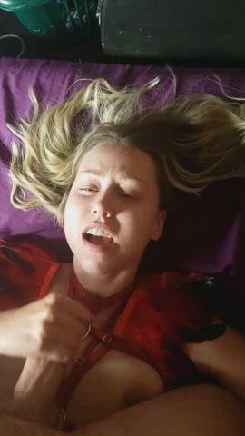 amateur blonde facial clip