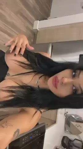 24/7 horny tits clip