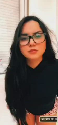 Big Ass Big Tits Brunette Girls TikTok clip