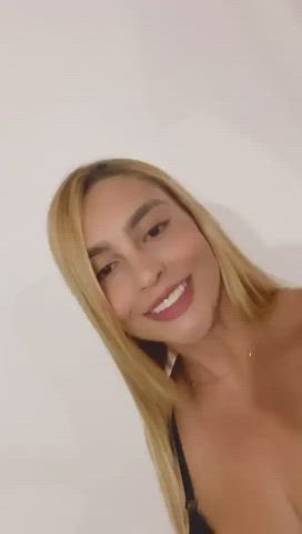 boobs latina smile clip