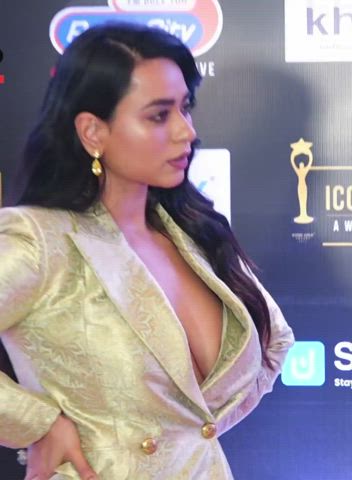 big tits bollywood cleavage clip