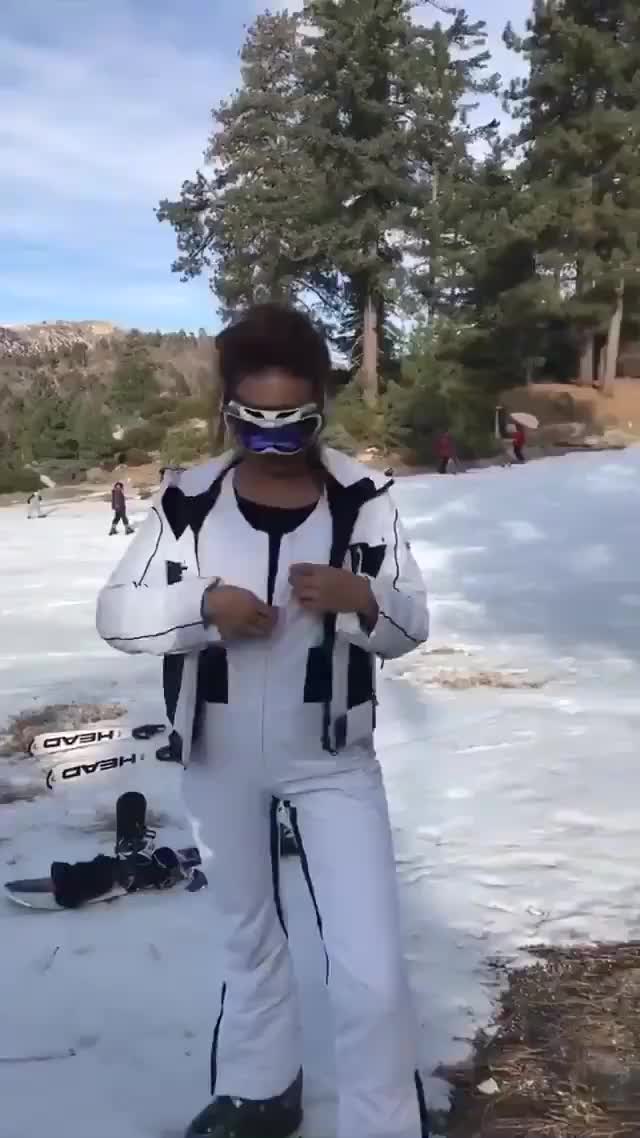 Sexy Skier