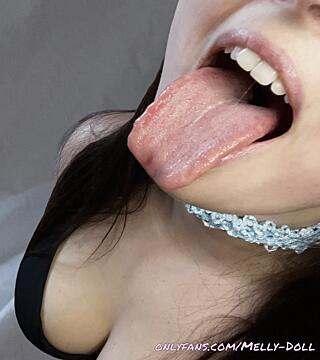 Just cum on my fucking tongue! ?
