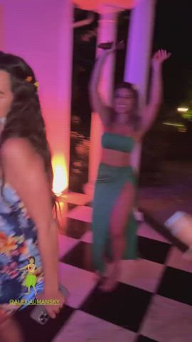 Dancing Legs Victoria Justice clip