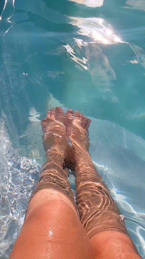 cum on feet dirty feet feet feet fetish feet licking feet sucking tiktok clip