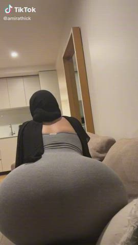 amateur arab big ass hijab homemade jiggling mom son tiktok clip