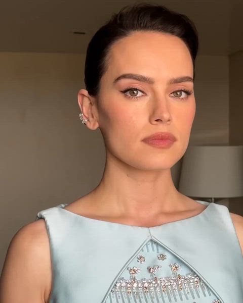 actress celebrity daisy ridley clip