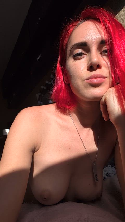 Sunshine, smiles and titties