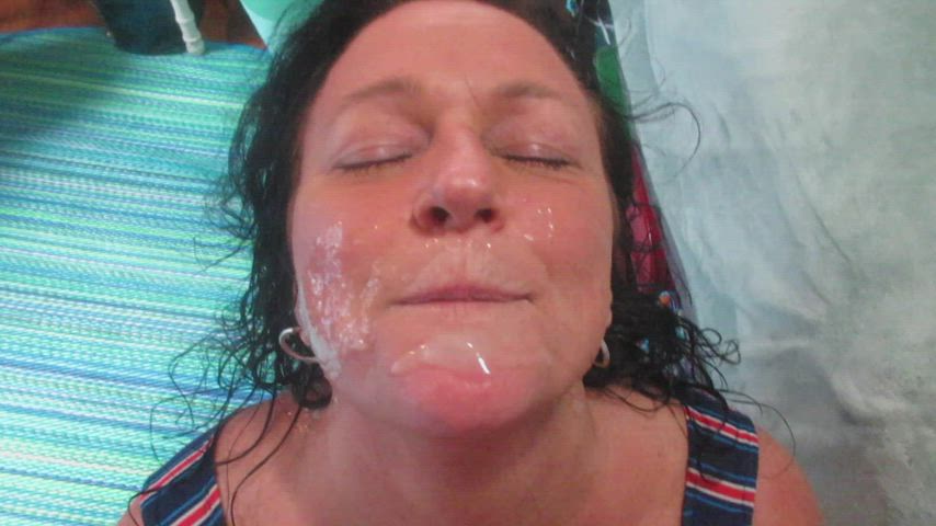 cum facial milf clip