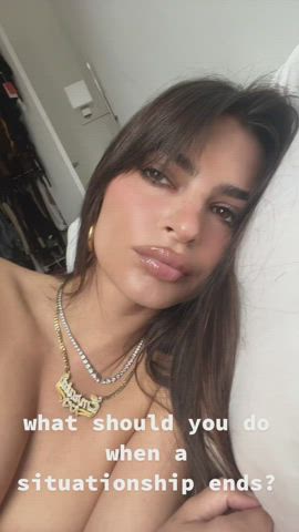 brunette cleavage emily ratajkowski model clip