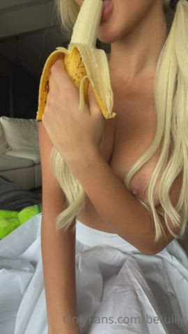 big tits blonde boobs huge tits nsfw nipples onlyfans topless turkish clip