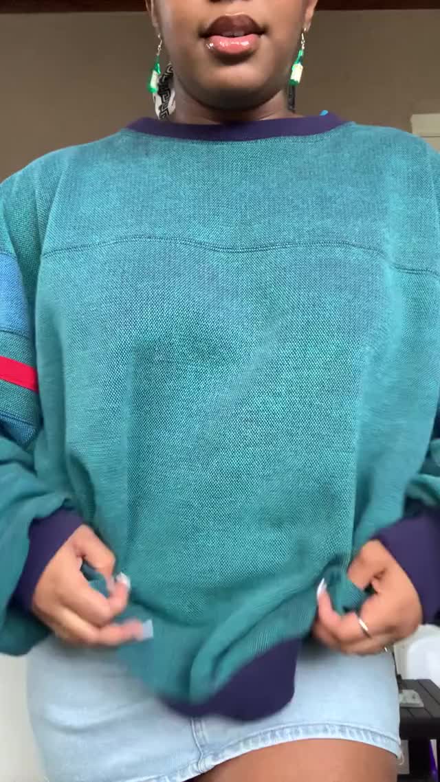 sweater titty drop