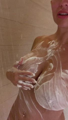 Big Tits OnlyFans Shower Topless clip