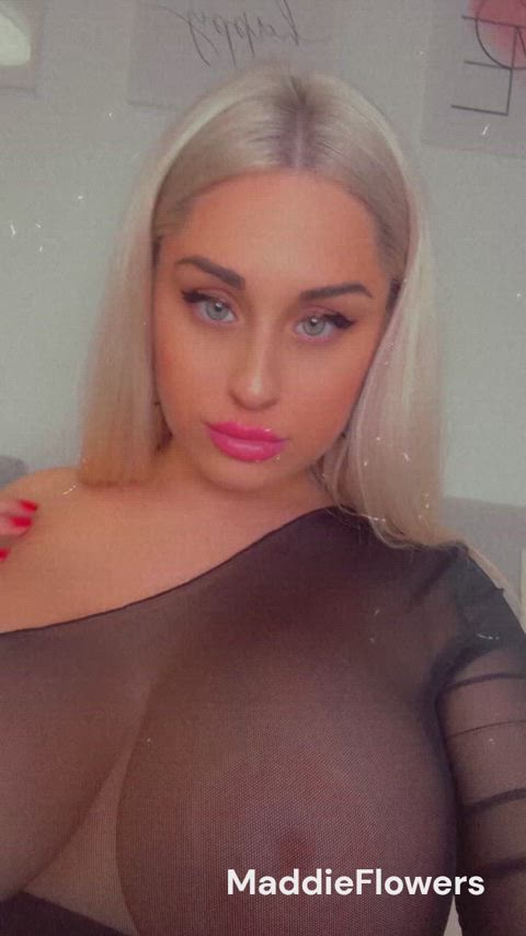 Bimbo with boobs as big as her head