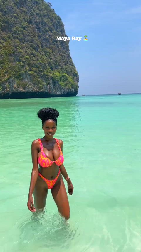 big tits bikini ebony tits just-boobs clip