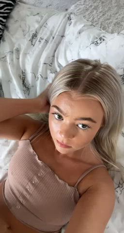 blonde tease teen boobs legal-teens clip