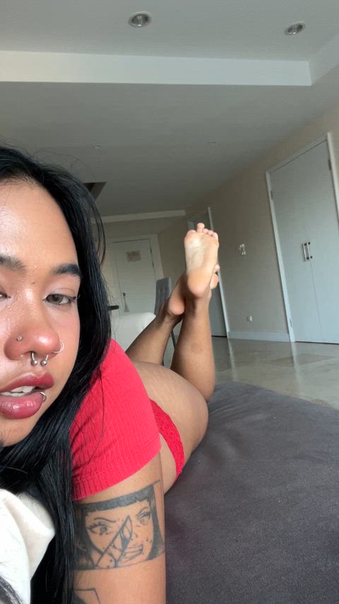 Say YES if my cute toes compliment my Asian ass