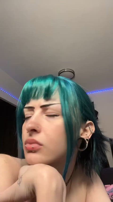 amateur ass big tits boobs cute goth homemade onlyfans tits girls-with-neon-hair