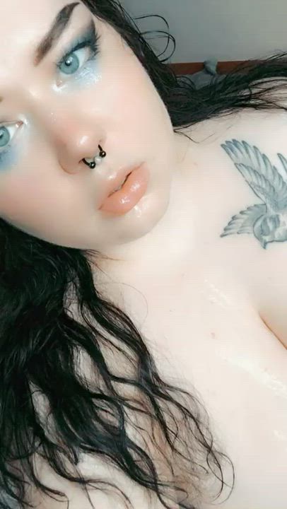 Big Tits Blue Eyes Chubby Cute Goth Pale Saliva Spit clip