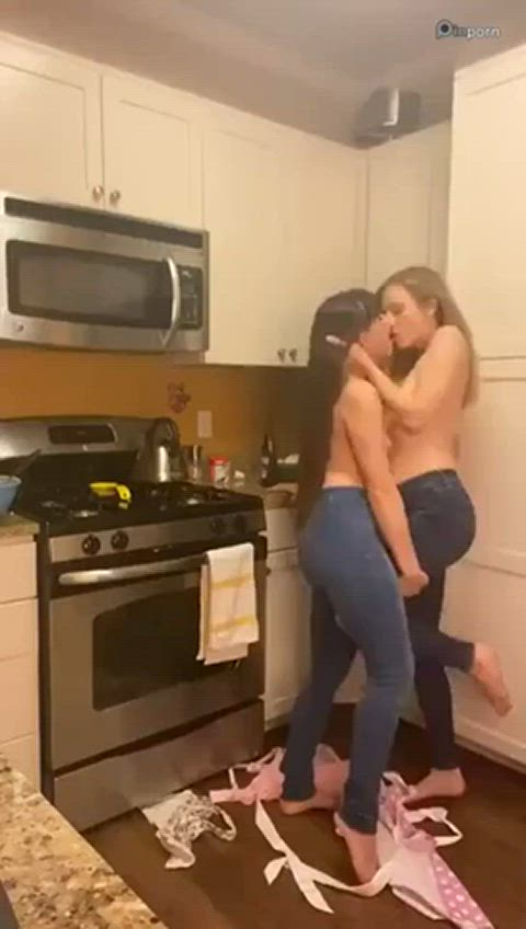 grinding jeans lesbian topless clip