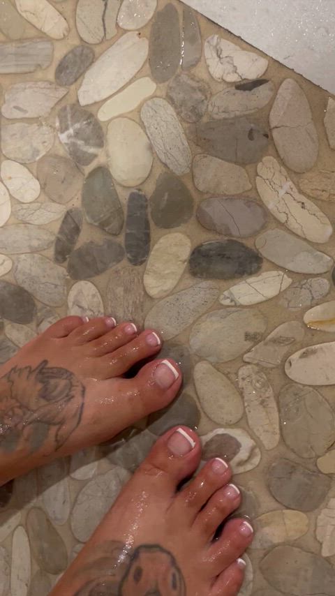 barefootmilf cleaning dirty feet feet feet fetish foot foot fetish foot worship public