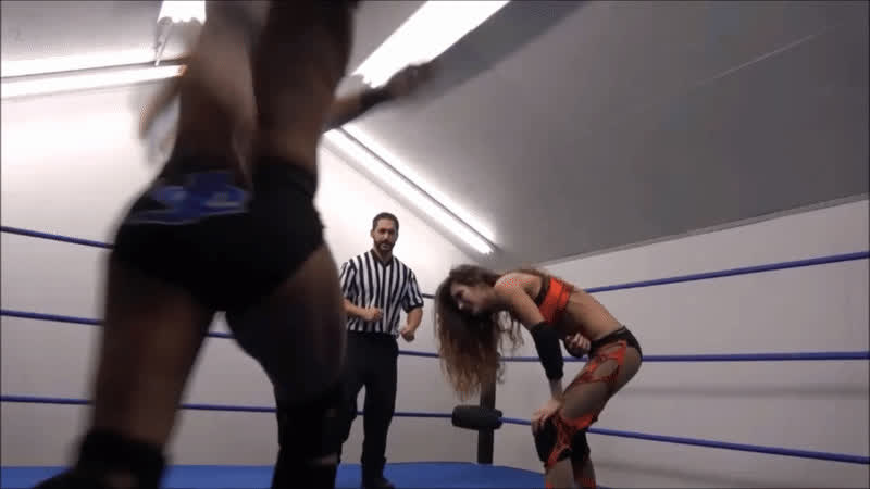 brunette white girl wrestling clip