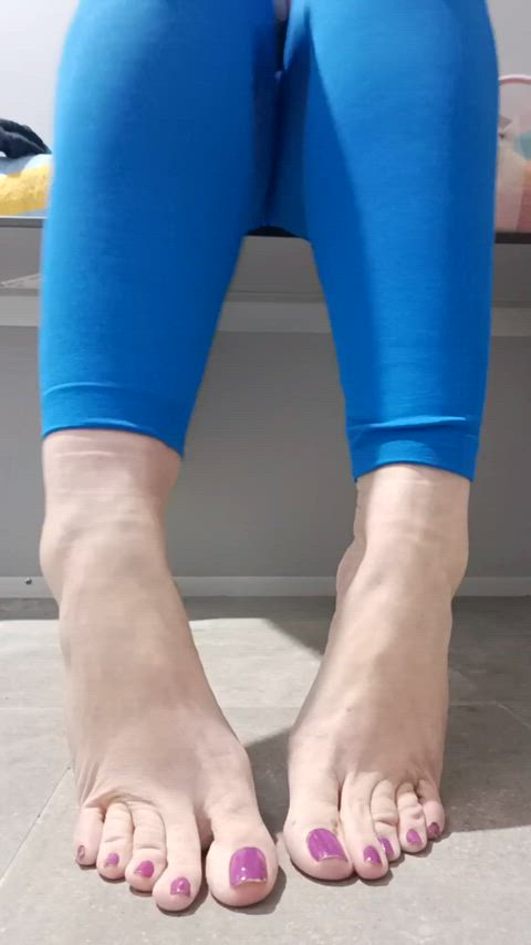 Would you lick my feet while I rub myself at the gym?