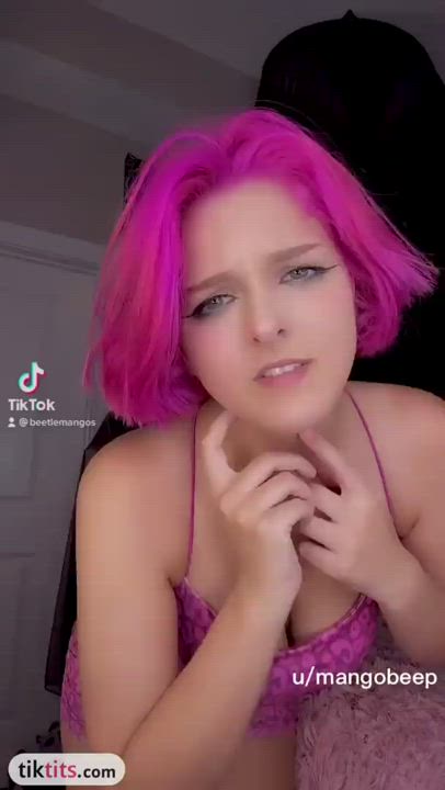Big Tits Emo TikTok clip