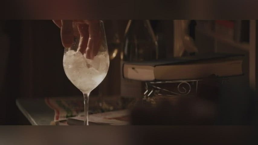 Dakota Johnson(Fifty shades ice cube sex)- No Music