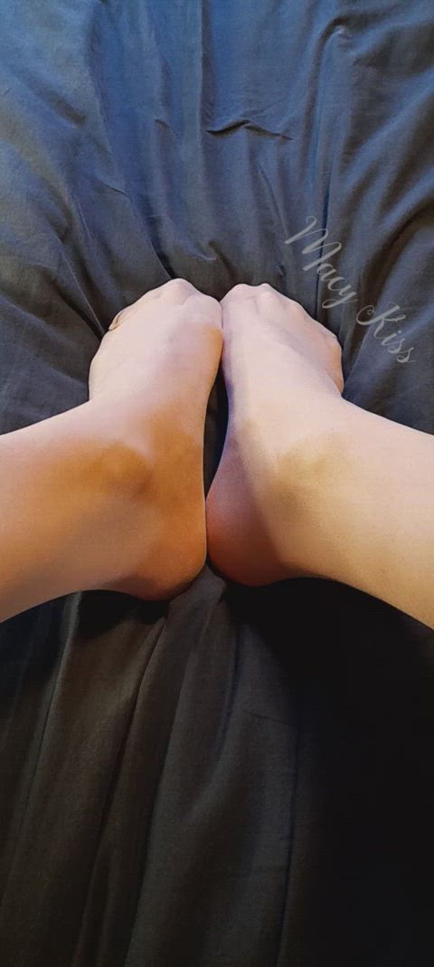 feet fetish legs nylons clip