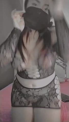 ass big ass big tits camgirl dancing latina mom sensual tits webcam clip