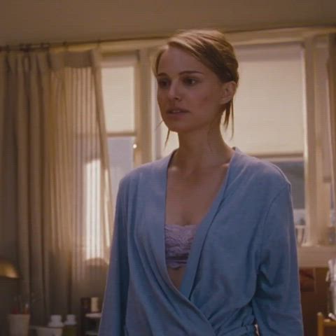 celebrity female natalie portman clip