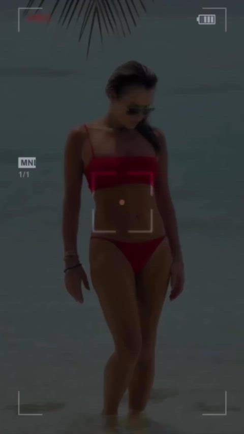 beach bikini celebrity clip