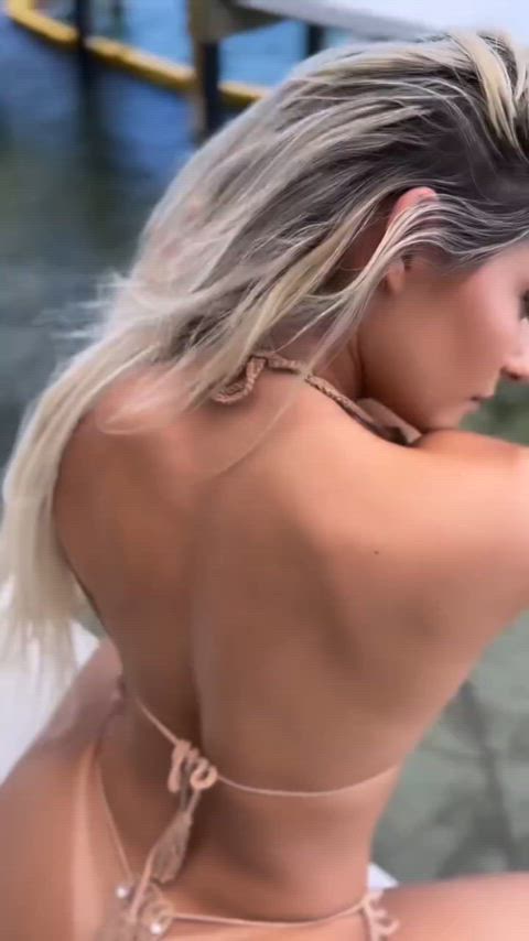 argentinian ass blonde tits clip