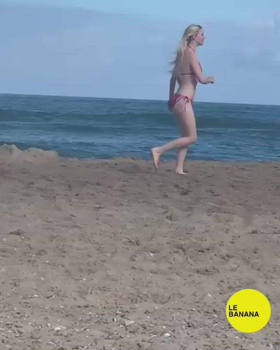 Beach Bikini Celebrity clip