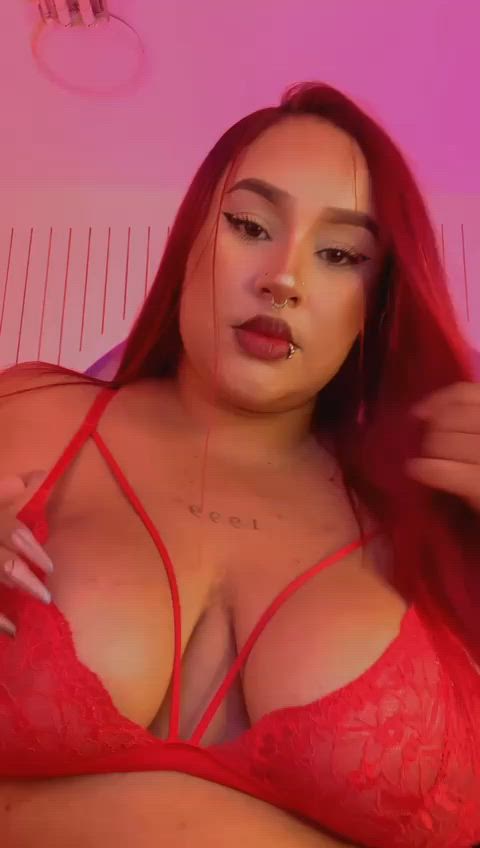 amateur big tits boobs latina red hair teen clip