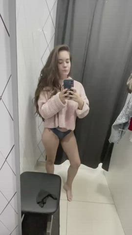 amateur big tits fitting room clip