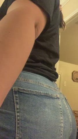 big ass jean shorts latina pawg thick twerking clip