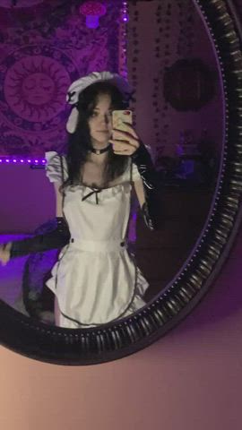 pet/maid at your service ;)
