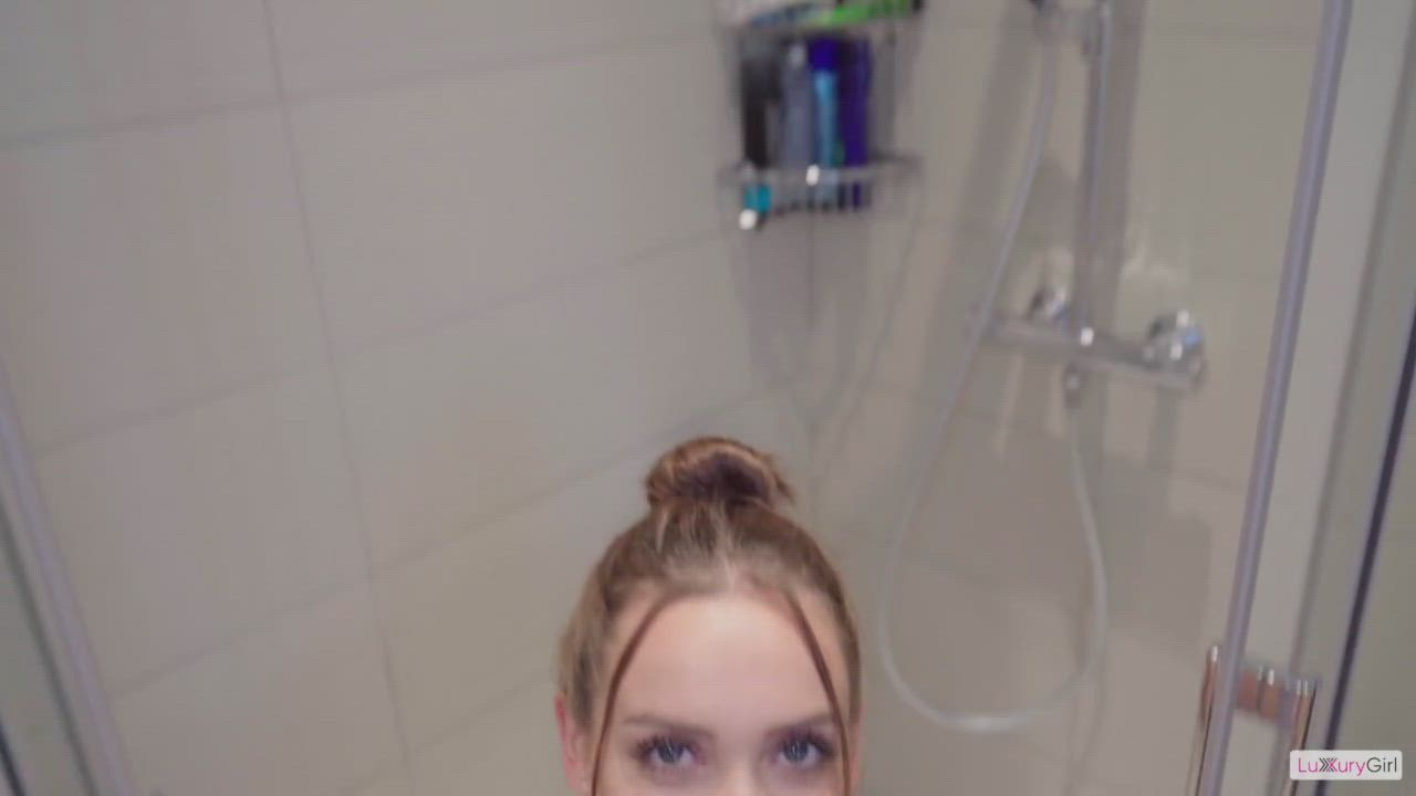 Balls Sucking Bathroom Big Dick Model Shower Wet clip