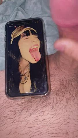 Came so hard for her tongue