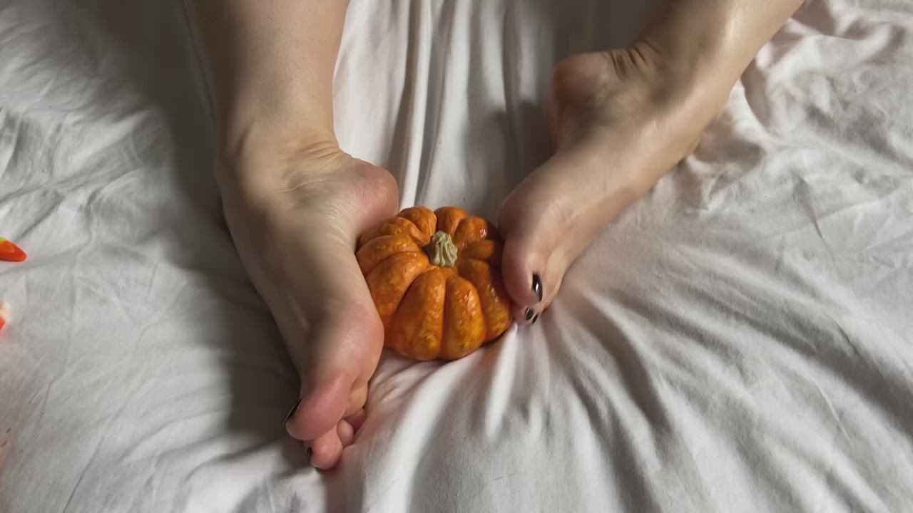 Feet Feet Fetish Halloween Oiled Toes clip