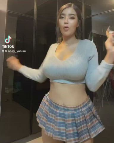 Asian Big Tits Cute Thai clip