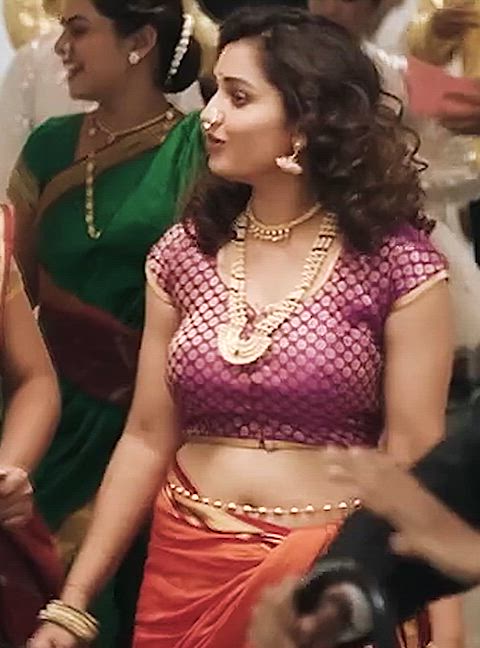bollywood busty desi hindi indian milf saree clip